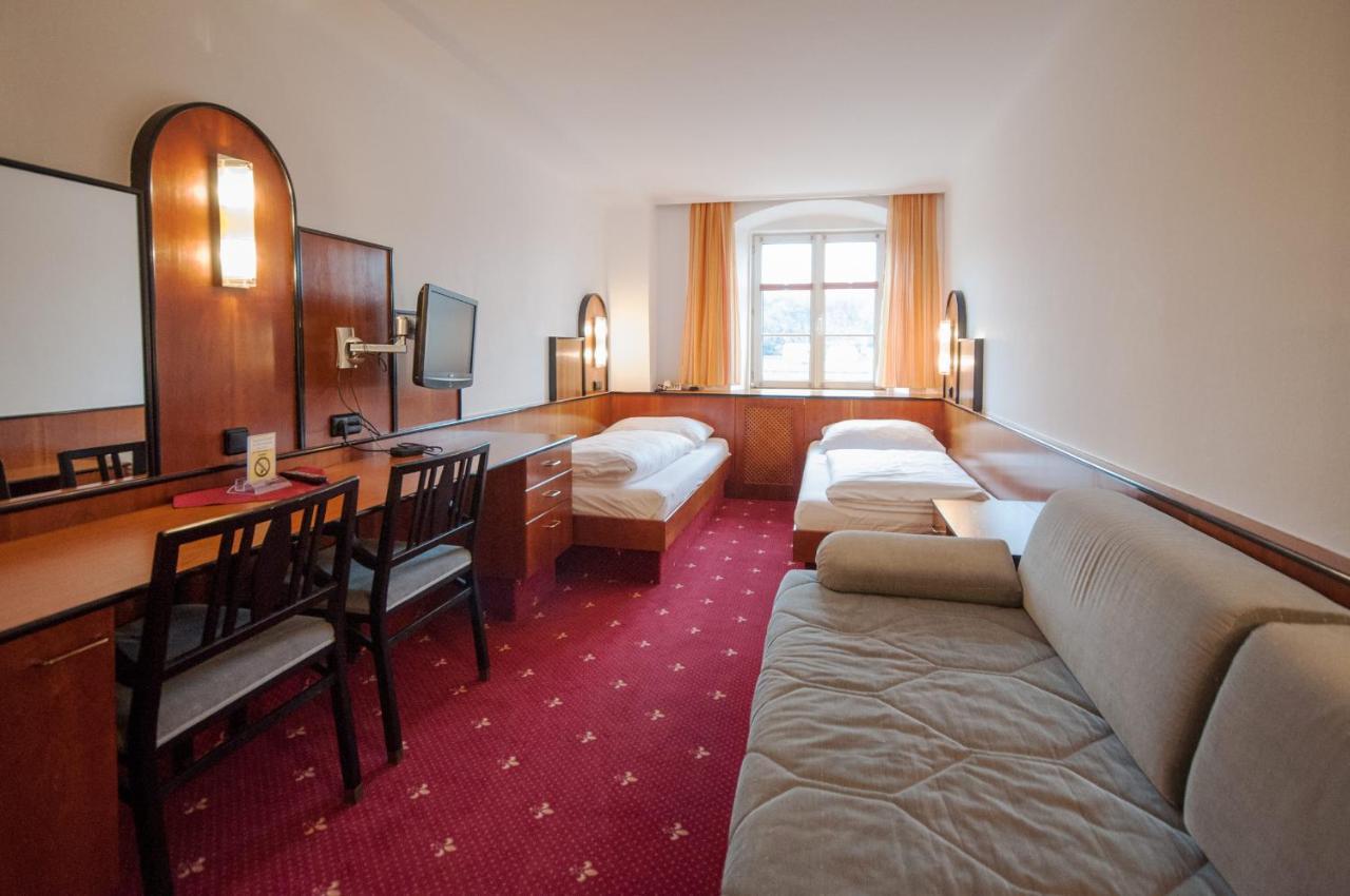 Hotel Gasthof Sonne Aschach an der Donau Exterior foto